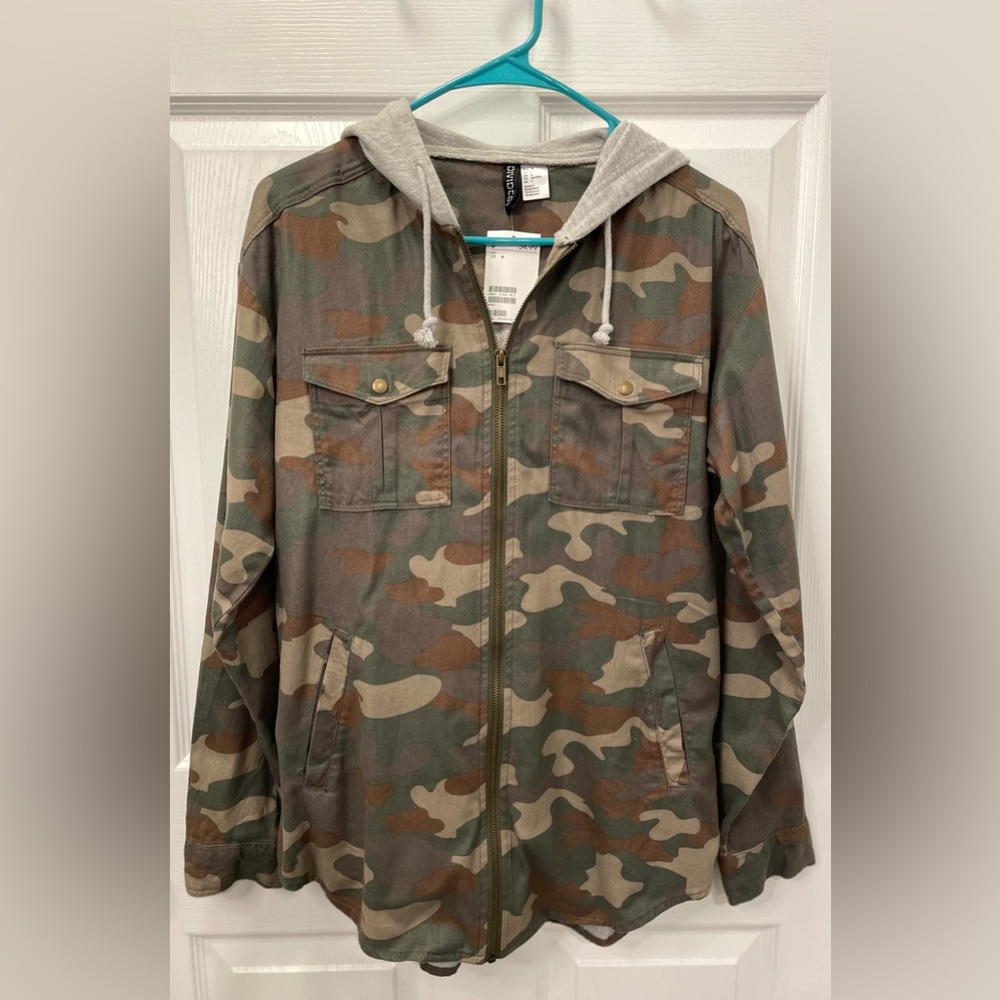 H&M Hooded Camo Jacket